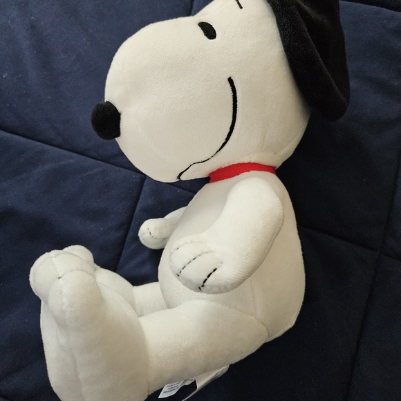 Peanuts Snoopy Plush Toy - White and Black - Picture 2 of 6